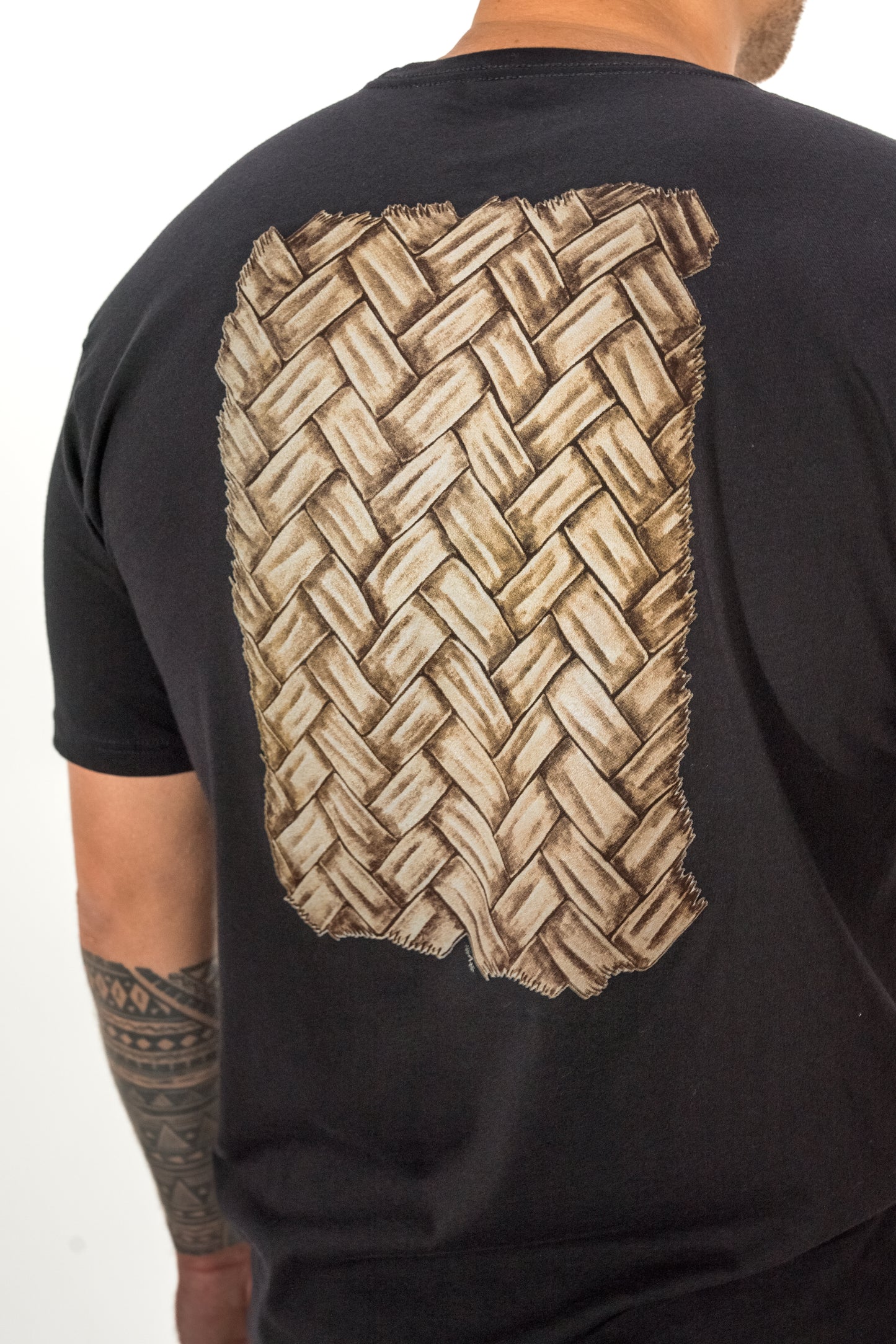 Aunty Eve's Lauhala Tee - Black